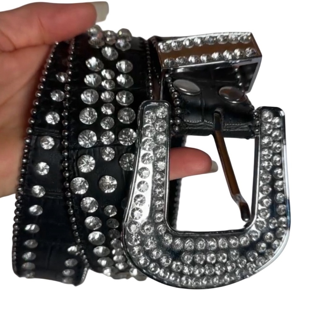 VINTAGE LEATHER GENUINE BLACK rhinestones changeable buckle Small med. Heavy